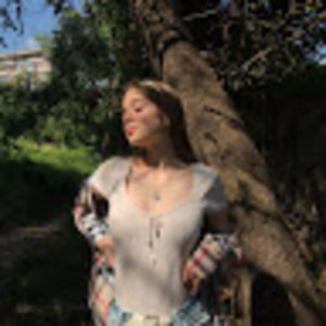 Meet your Posher, Anna-maria